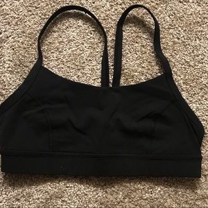 Lululemon sports bra size 6